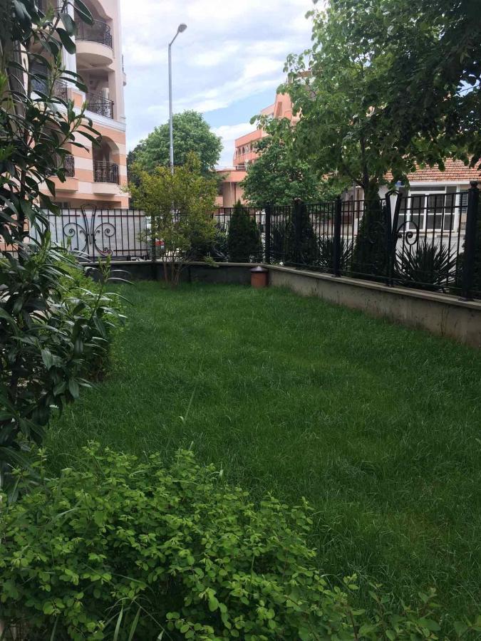 רבדה Villa Rossa Apartments מראה חיצוני תמונה
