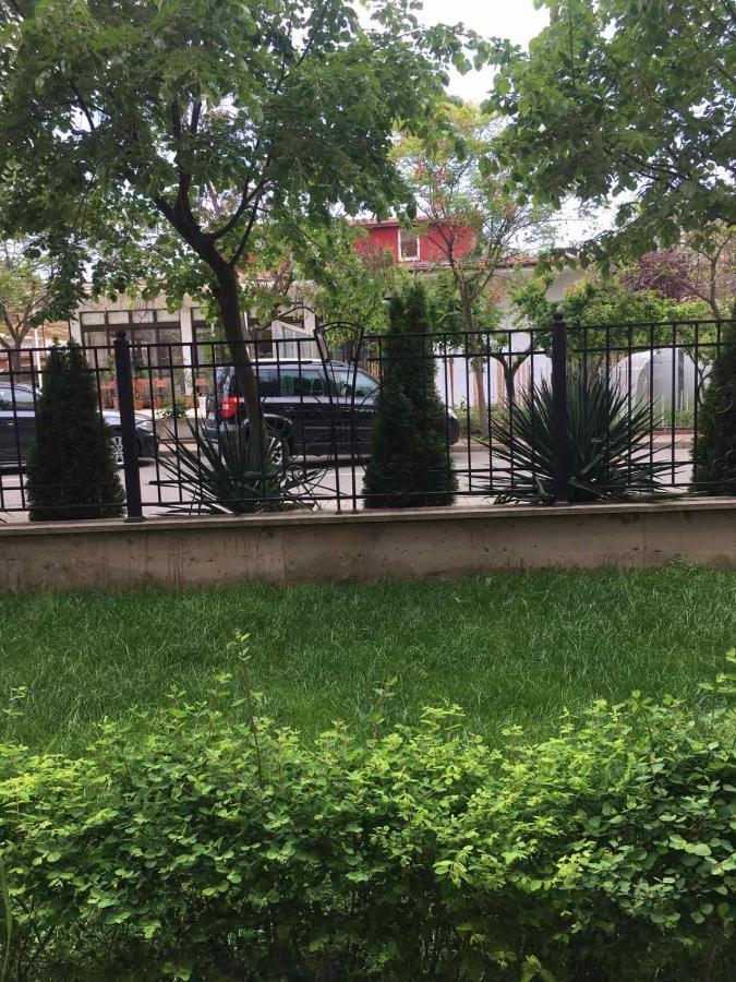 רבדה Villa Rossa Apartments מראה חיצוני תמונה