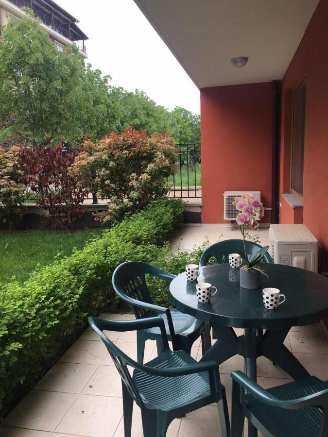 רבדה Villa Rossa Apartments מראה חיצוני תמונה