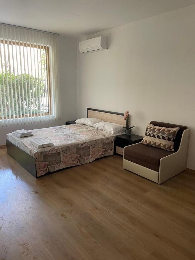 רבדה Villa Rossa Apartments מראה חיצוני תמונה