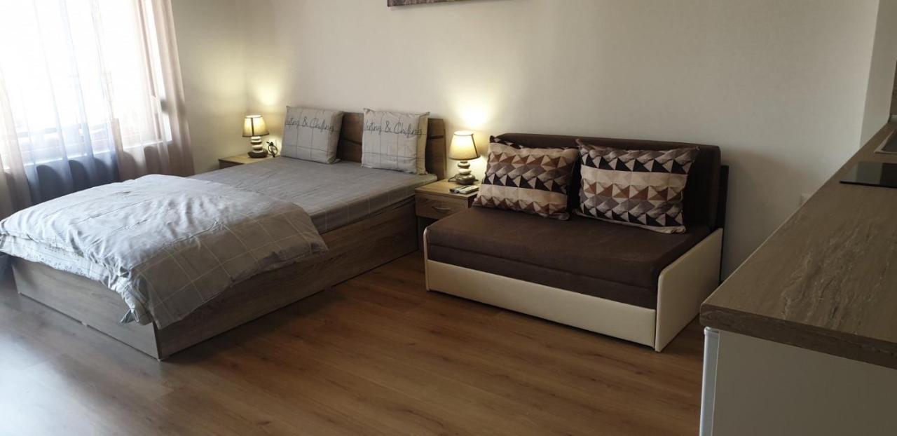 רבדה Villa Rossa Apartments מראה חיצוני תמונה